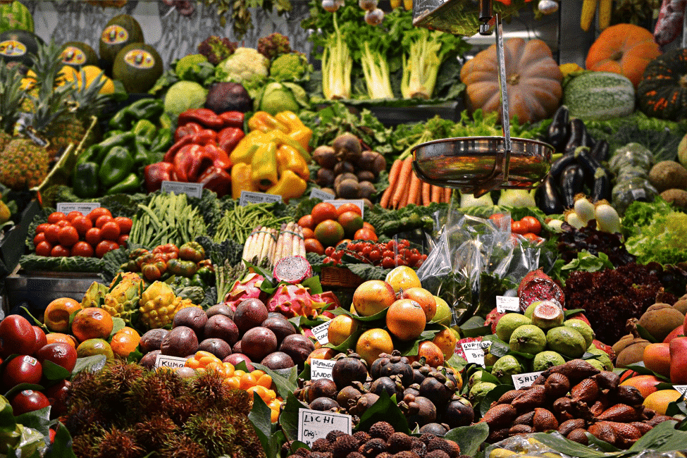 frukt og grønnsaker fraktes med container